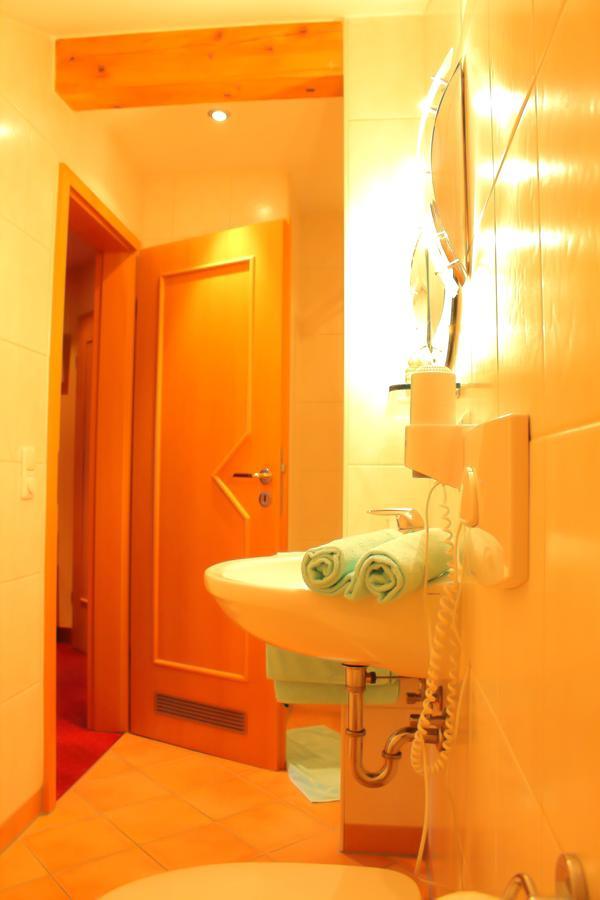 Landhotel Bayerwald Grafling ภายนอก รูปภาพ
